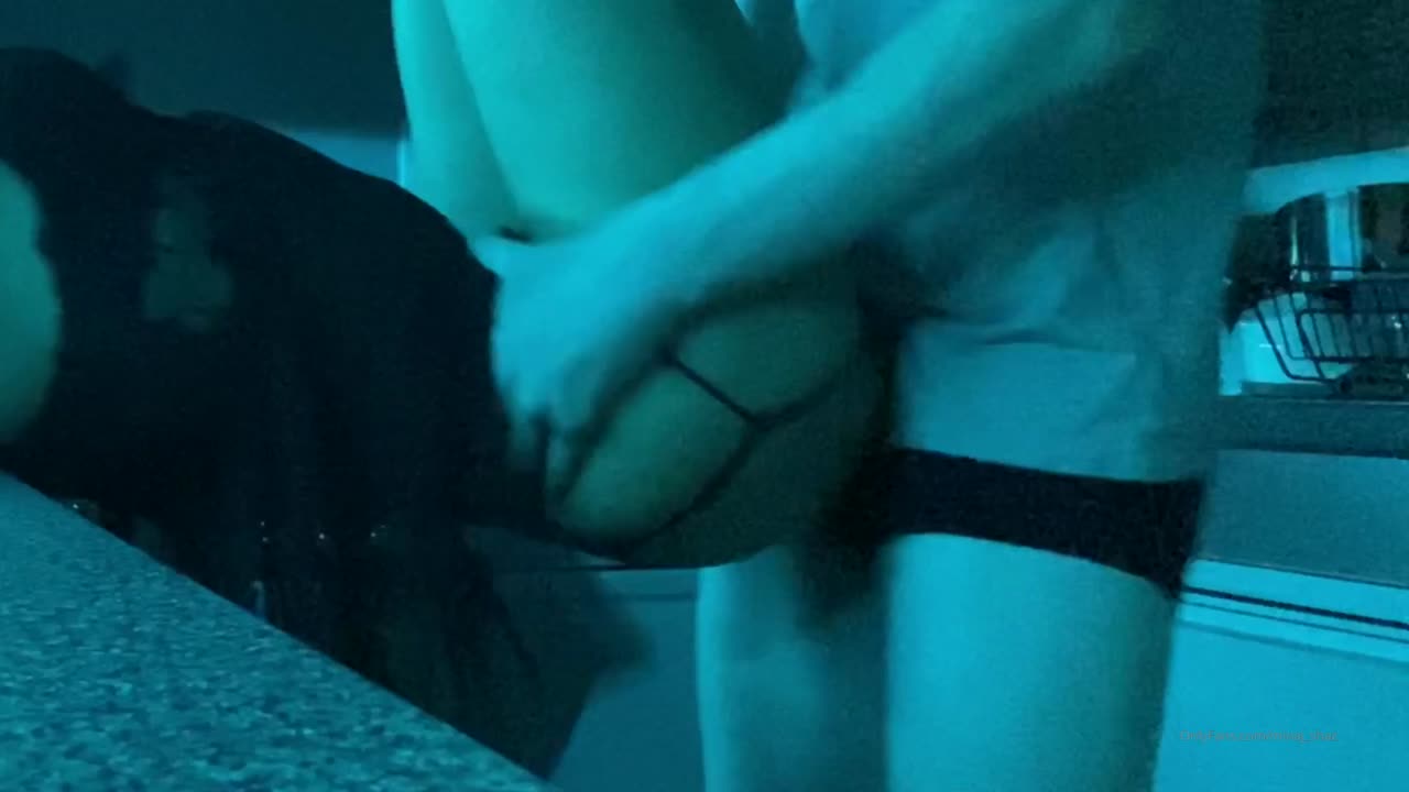 Queen Shaz @Tsqueenshaz1 Shemale Sex On The Kitchen Cooking Table Porn Video